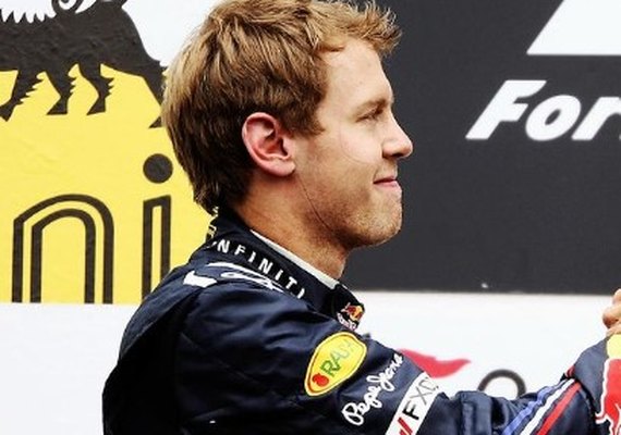 Vettel critica mineração na Amazônia, incentiva reciclagem e revela sentir saudades da F-1