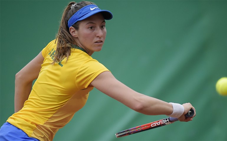 Com retorno de Luisa Stefani, Brasil convoca equipe para Billie Jean King Cup