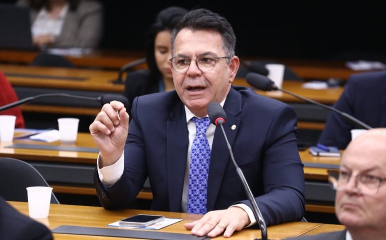 Comissão aprova criação de plataforma nacional com dados de alunos da educação básica