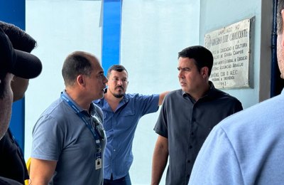 Vice-prefeito de Monteirópolis recebe engenheiro responsável pelas obras da reforma de escola estadual
