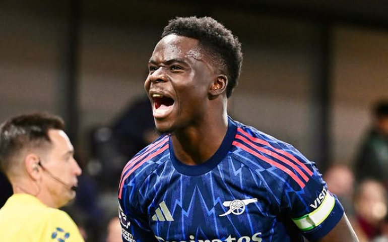 Saka vai assinar contrato recorde com o Arsenal e terá salário de R$ 2,1 milhões por semana