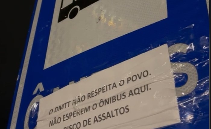 Placa de ônibus