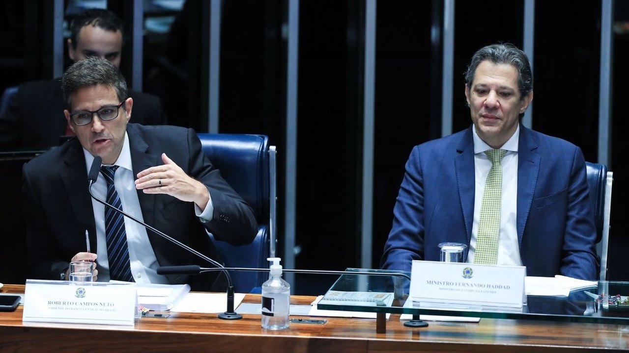 Campos Neto diz que revisão da renúncia fiscal é bem-vinda