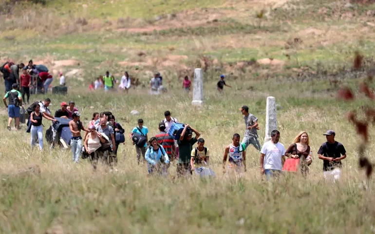 Brasil reforça presença militar na fronteira com Venezuela e Guiana