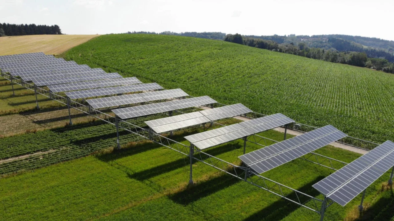 Plano Safra amplia recursos para transição energética e passa a financiar sistemas de armazenamento, destaca ABSOLAR