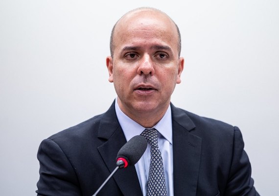 Governo espera zerar custo Brasil num prazo de 5 anos, diz secretário