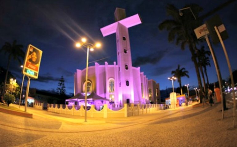 Arapiraca: Município altera lei e decreta feriado de Corpus Christi