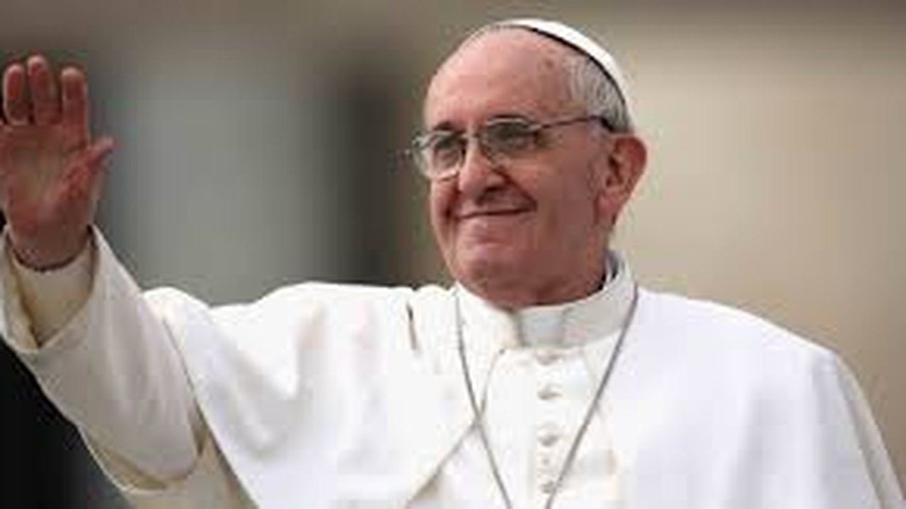 Papa considera internet um ‘presente de Deus’