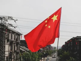 Enquanto os EUA esnobam mão de obra qualificada, a China abraça