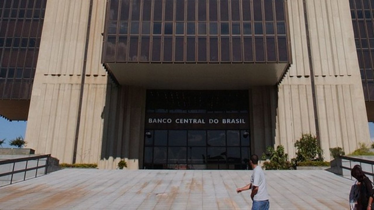 Setor público tem superávit primário de R$ 16,729 bi em agosto, diz BC