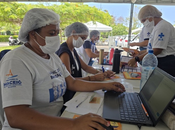 Bloqueio vacinal contra meningite C continua em bairros de Maceió; veja locais e horários