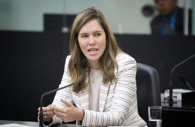 Cibele Moura solicita construção de 18 Centros Multiprofissionais para atender pessoas com TEA em Alagoas   