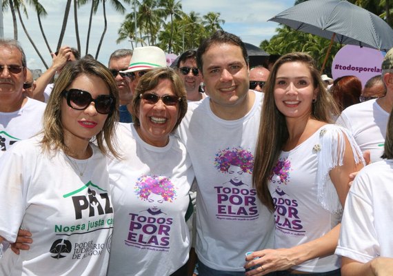 Arapiraca: Célia da Rocha participa de caminhada no Dia Internacional da Mulher