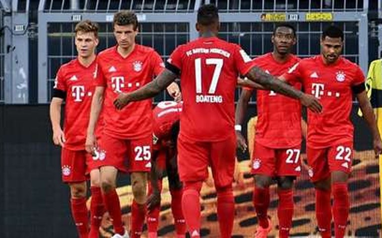 Bayern vence Borussia Dortmund fora e fica perto do título no Alemão