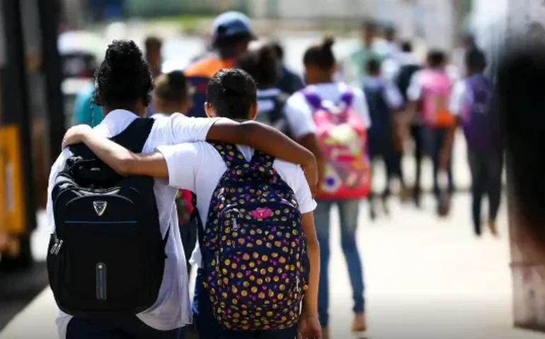 Meninas passam a ter Dia Nacional em 11 de outubro