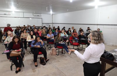 Psicólogos educacionais participam de formação sobre ética no trabalho escolar