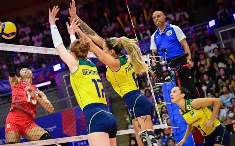Seleção feminina perde do Japão e disputa 3º lugar na Liga das Nações de vôlei