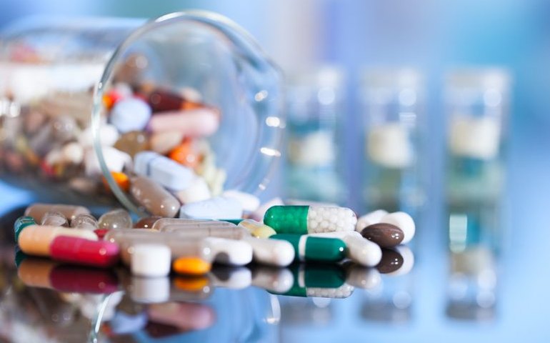 Nova lei flexibiliza tributação de medicamentos importados para uso pessoal