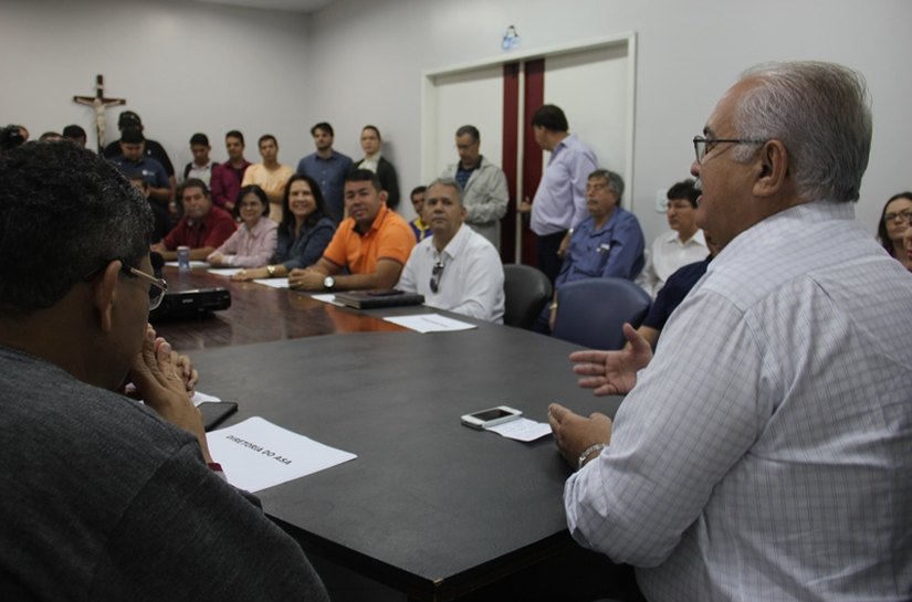 Teófilo anuncia patrocínio ao ASA e apresenta metas na área do Esporte