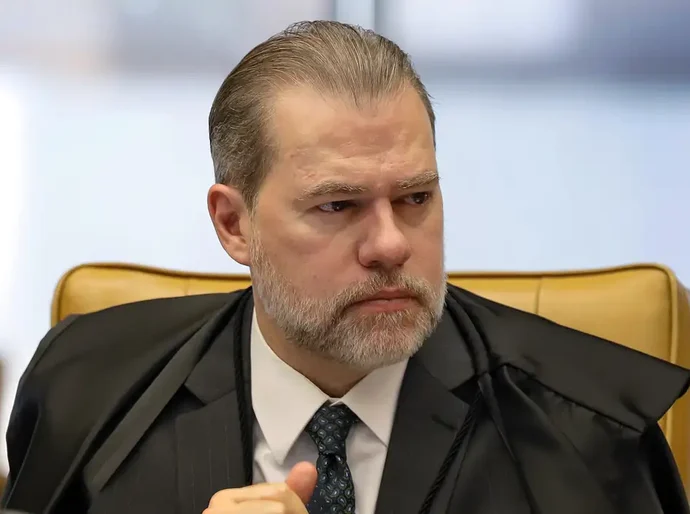 PF pede a Fachin suspeição de Toffoli no inquérito do Banco Master