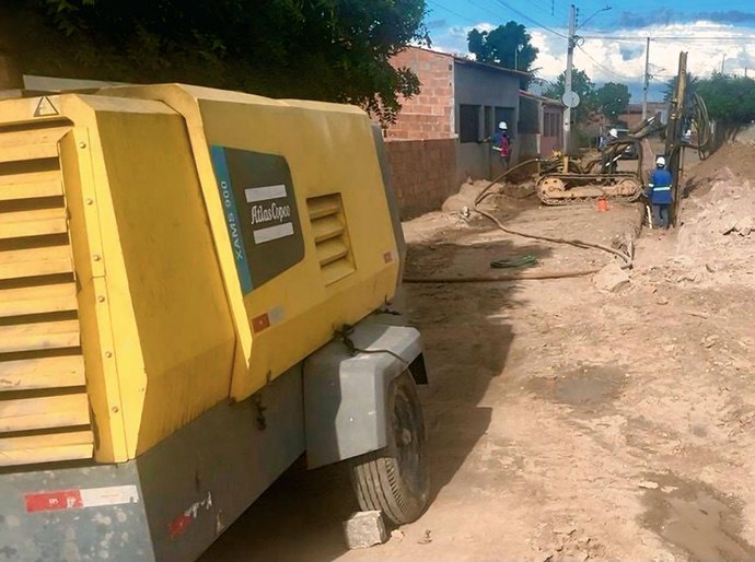 Arsal visita obras de esgotamento sanitário e participa de audiência pública em Piranhas/AL