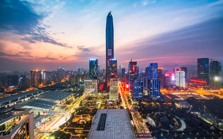 Conheça a ‘metrópole silenciosa’, de 18 milhões de habitantes, onde só há ônibus elétricos 