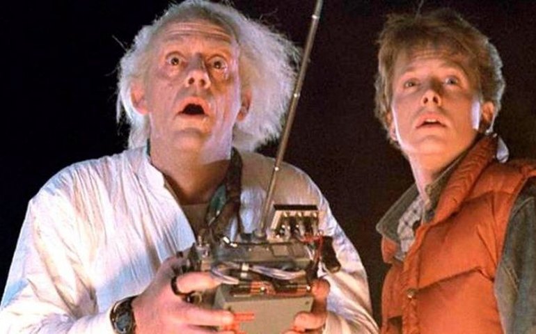 &#8216;De volta para o futuro&#8217; faz 35 anos; confira previsões certas e erradas da saga