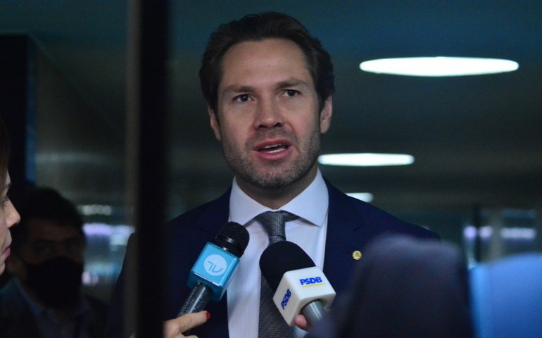 Candidato à reeleição, Pedro Vilela diz ter orgulho de representar o povo alagoano