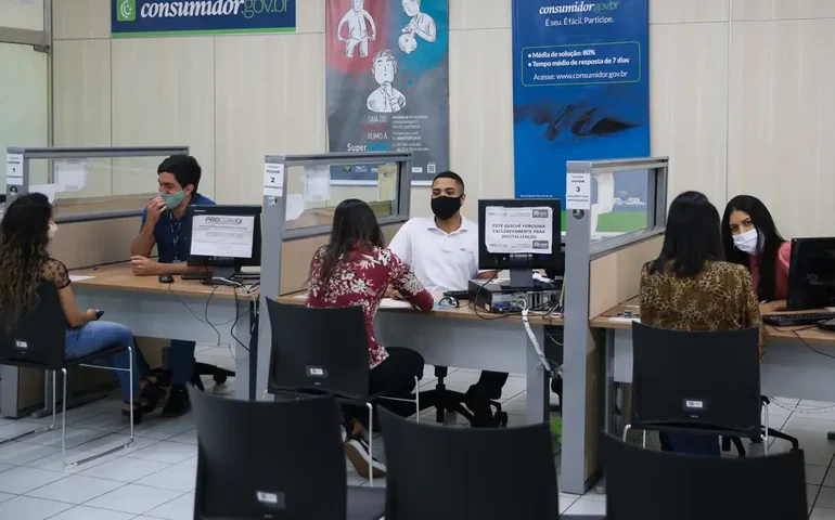 Na Black Friday, Procon alerta para sites suspeitos