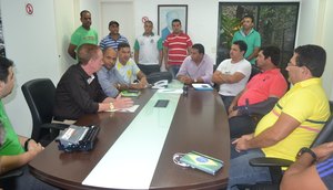 Reunião reuniu representantes da TV Atalaia e do Futsal Sergipano /  Fotos: Miza Tâmara