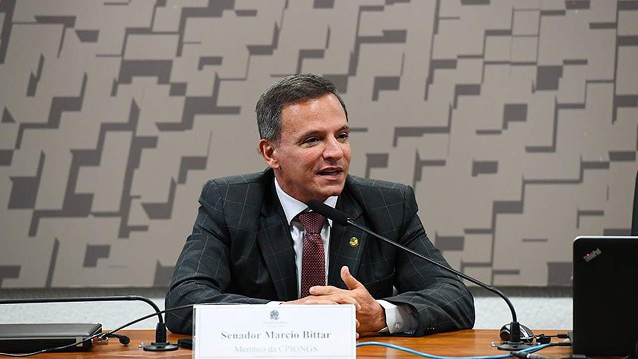 Jornalista defende movimento que impeça atuação das ONGs na Amazônia
