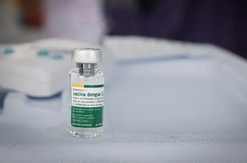 Butantan antecipa entrega de 1,3 mi de vacinas contra dengue ao SUS