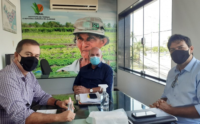 Iteral recebe visita do Deputado Estadual Ronaldo Medeiros