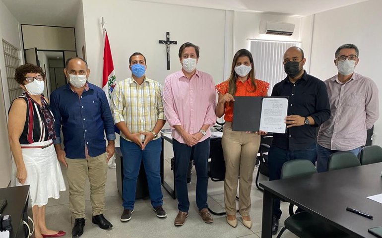Prefeitura de Novo Lino e Emater firmam parceria para ações na área de agricultura