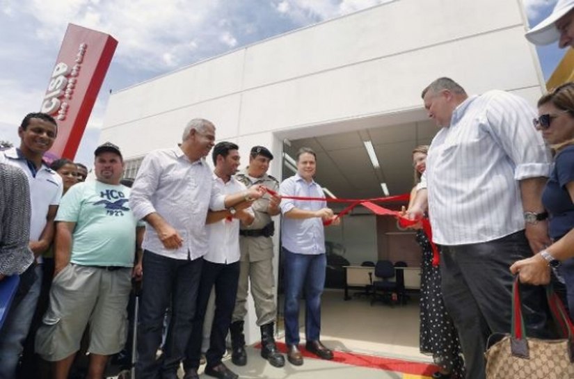 Governador entrega Cisp de São José da Laje e multiplica efetivo policial