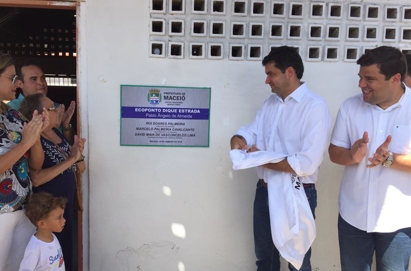 Prefeito Rui Palmeira entrega Ecoponto no Dique Estrada
