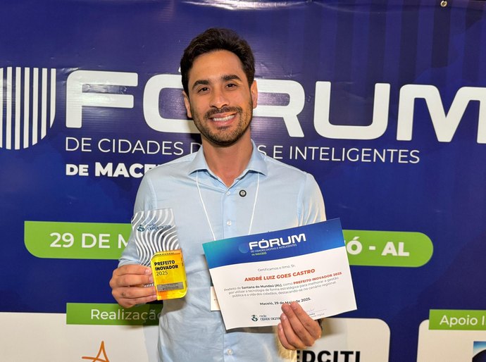 Prefeito Inovador: Prefeito de Santana do Mundaú recebe título no Fórum de Cidades Digitais e Inteligentes