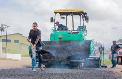 Programa Pavimenta Coruripe retoma obras no Conjunto Joaquim Beltrão: 26 ruas serão beneficiadas