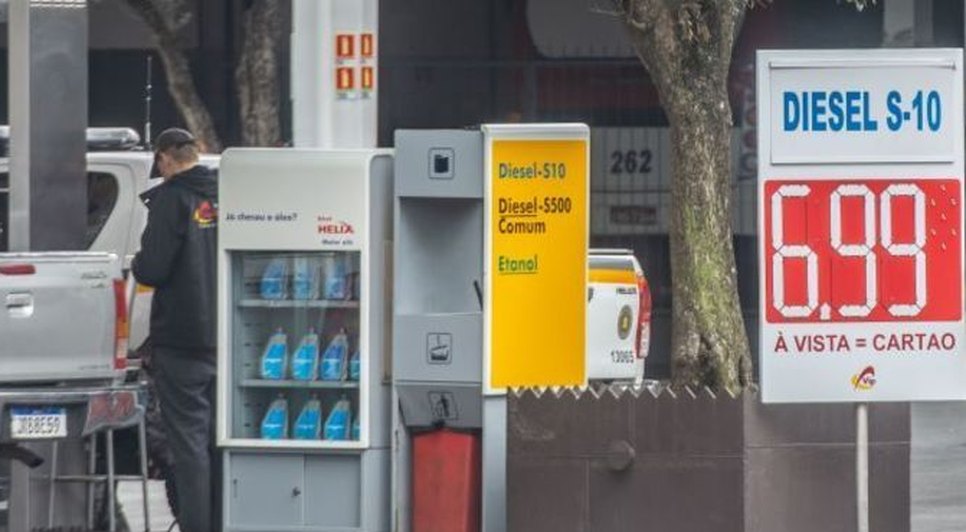 Diesel fica R$ 0,22 mais barato nas refinarias a partir desta sexta / Foto: Foto: Evandro Leal/Enquadrar/Estadão