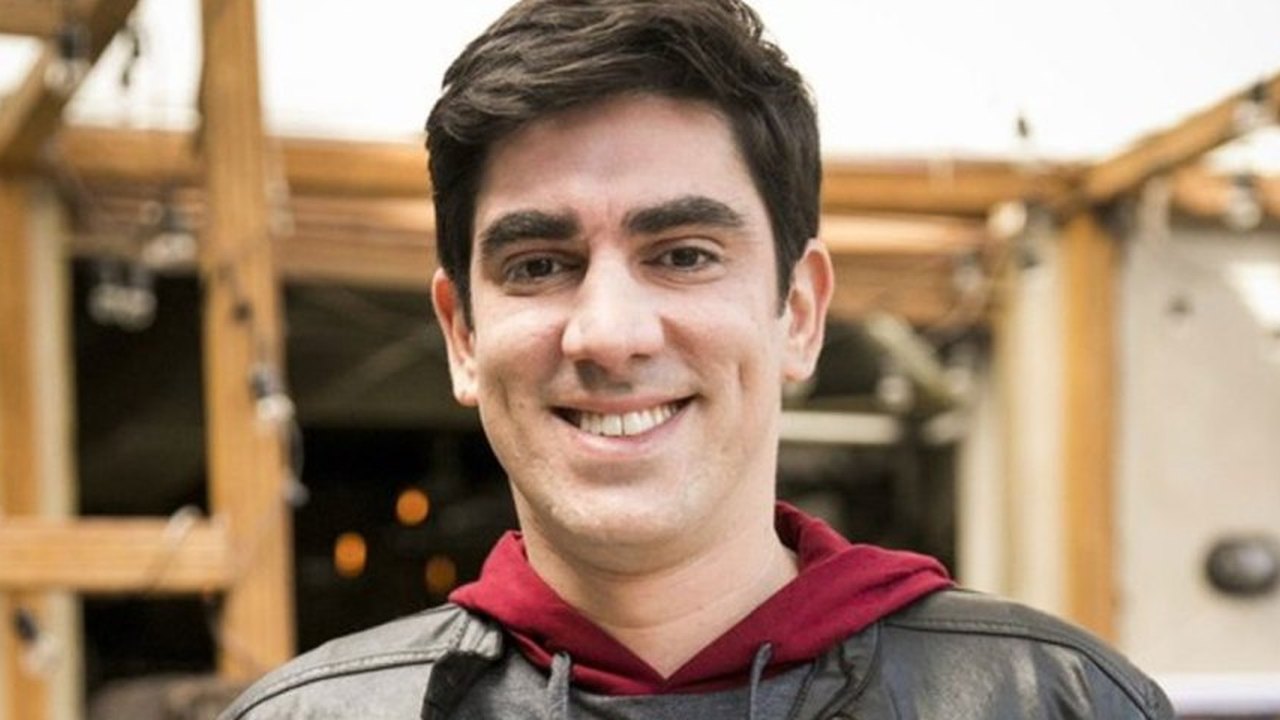 Após revelar ter sido abusado na infância, Marcelo Adnet é alvo de ataques