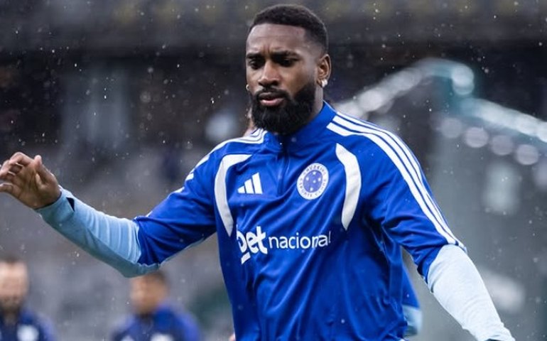 Na estreia de Gerson, Cruzeiro é derrotado pelo Democrata antes do clássico contra o Atlético