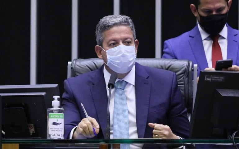 Lira sobre o ICMS dos combustíveis: &#8220;Fizemos nossa parte e demos uma resposta ao Brasil&#8221;