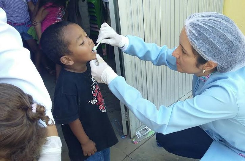Equipe odontológica promove ações educativas em Atalaia
