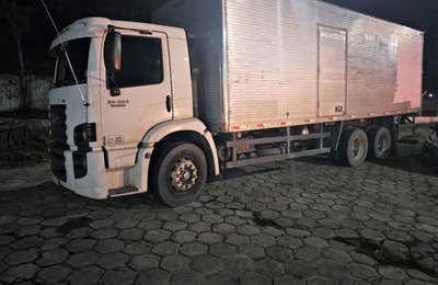 Operação conjunta retém cargas irregulares no município de São Sebastião