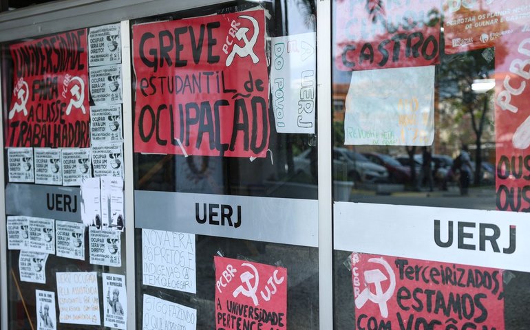 Dep. Glauber Braga e estudantes são detidos em desocupação da Uerj