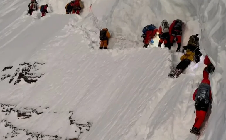 Terceiro alpinista japonês morre em uma montanha no norte do Paquistão em menos de um mês; entenda
