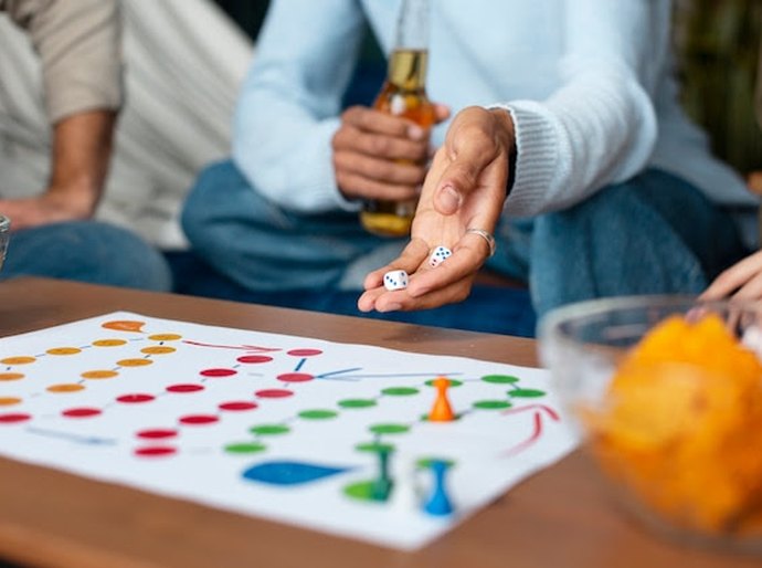 Jogos de tabuleiro que ajudam no desenvolvimento de habilidades em crianças e jovens