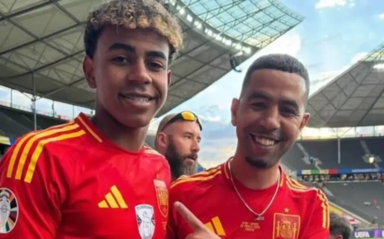 Pai de Yamal, ainda internado, tranquiliza após facadas: 'Graças a Deus estou um pouco melhor'