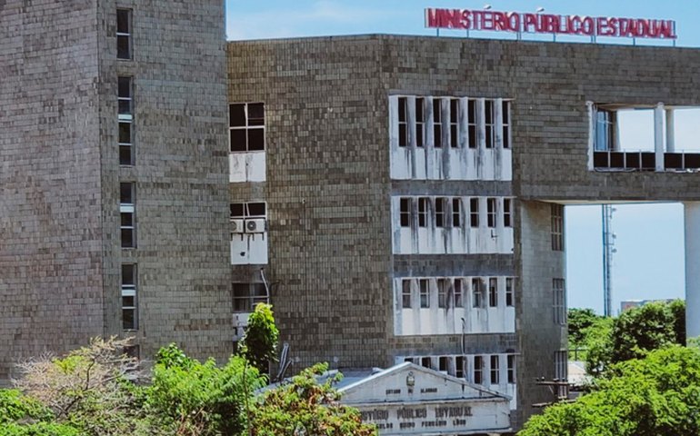 Operação Polímero II: Gaesf cumpre mandados em Santa Catarina e Paraná e apreende aeronove