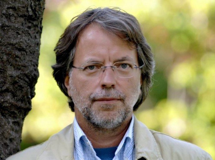 Uneal concede o título de Doutor Honoris Causa a Mia Couto